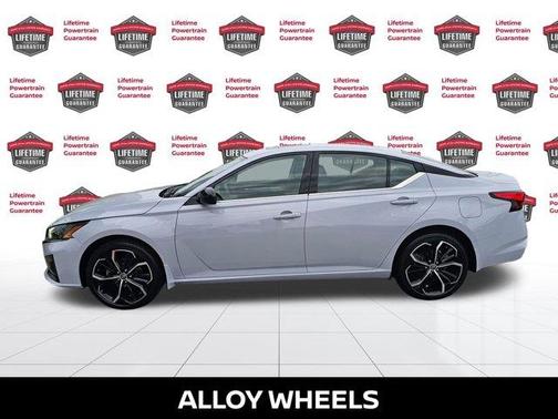 2023 Nissan Altima 2.5 SR