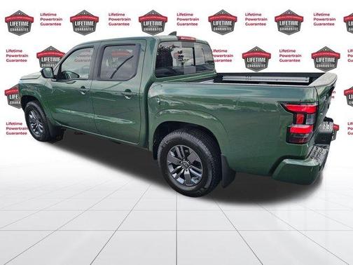 2025 Nissan Frontier SV