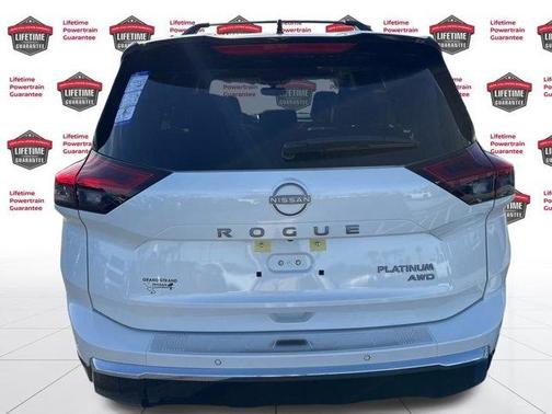 2026 Nissan Rogue Platinum