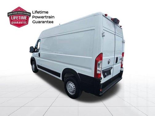 Bright White Clearcoat 2025 RAM ProMaster 2500 High Roof