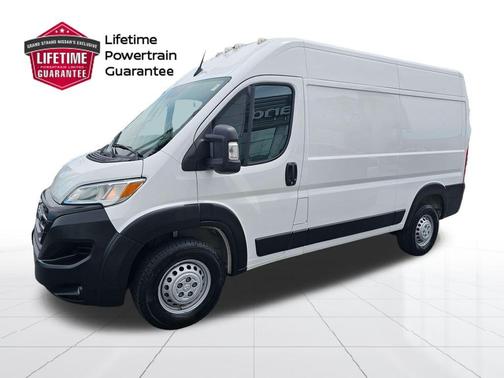 Bright White Clearcoat 2025 RAM ProMaster 2500 High Roof