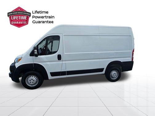 Bright White Clearcoat 2025 RAM ProMaster 2500 High Roof