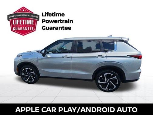 2023 Mitsubishi Outlander SE