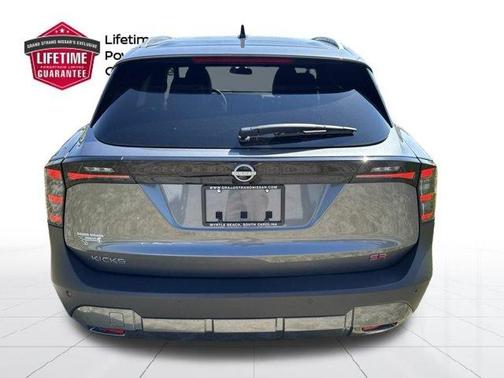 Gun Metallic 2026 Nissan Kicks SR