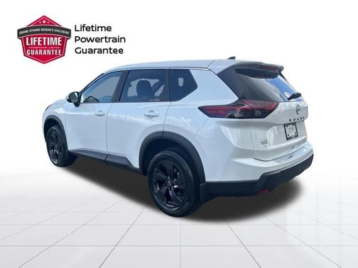 Everest White P 2026 Nissan Rogue SV