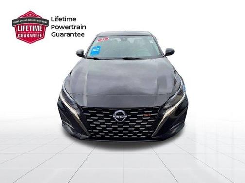 Super Black Clearcoat 2025 Nissan Altima SR