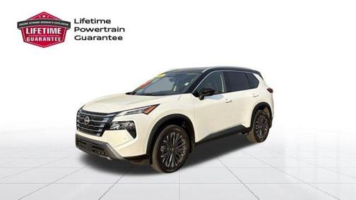 Pearl 2025 Nissan Rogue SL