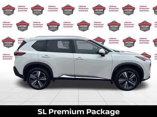 2022 Nissan Rogue SL