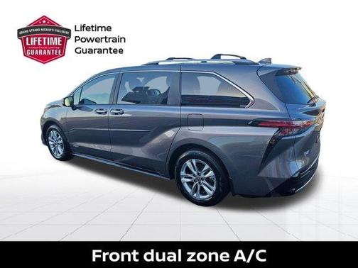 2021 Toyota Sienna Limited
