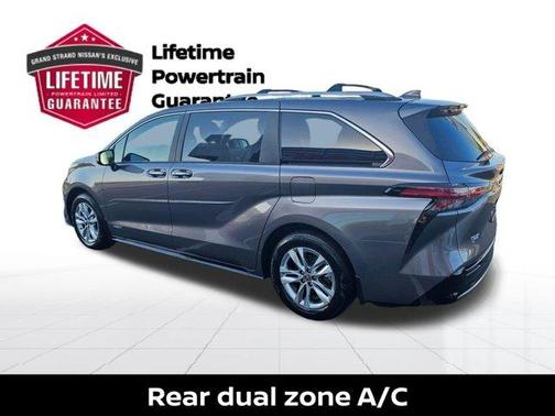 2021 Toyota Sienna Limited