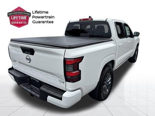 Glacier White 2026 Nissan Frontier SV