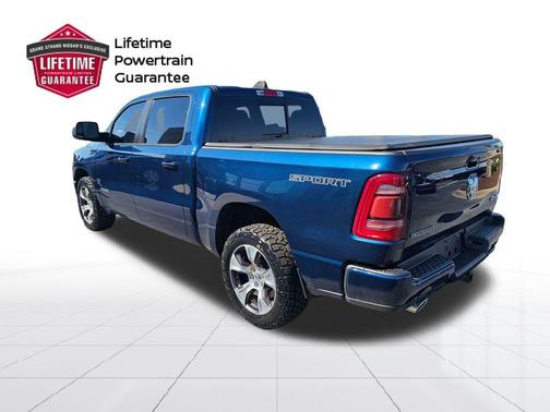 Patriot Blue Pearlcoat 2023 RAM 1500 Laramie