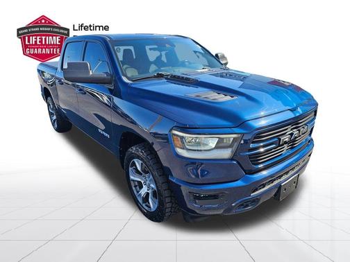 Patriot Blue Pearlcoat 2023 RAM 1500 Laramie