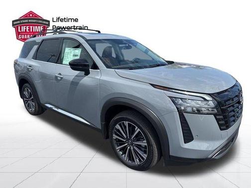 Boulder Gray Pearl 2026 Nissan Pathfinder Platinum