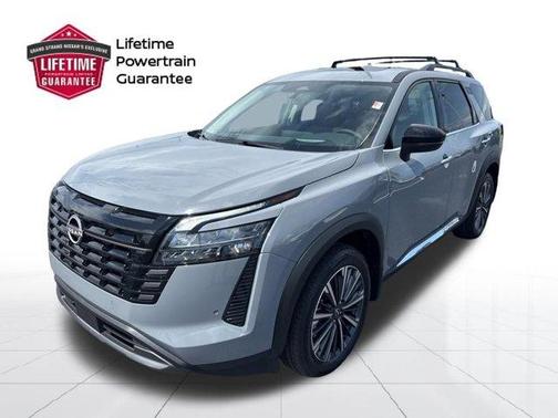 Boulder Gray Pearl 2026 Nissan Pathfinder Platinum