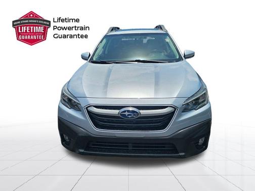 Ice Silver Metallic 2020 Subaru Outback Premium