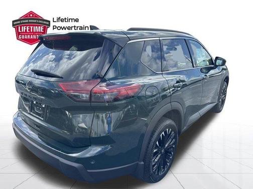 Obsidian Green 2026 Nissan Rogue Dark Armor