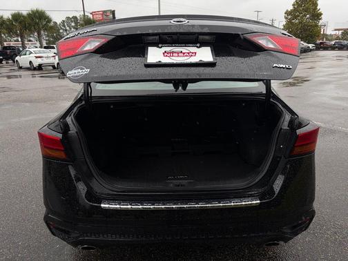 Super Black Clearcoat 2022 Nissan Altima 2.5 SL
