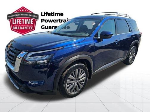 2025 Nissan Pathfinder SL