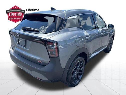 Gun Metallic 2026 Nissan Kicks SR