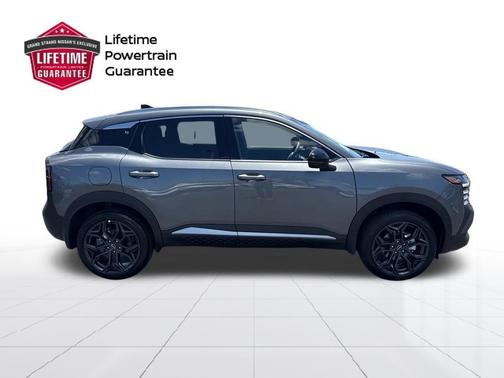 Gun Metallic 2026 Nissan Kicks SR