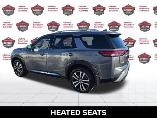 2024 Nissan Pathfinder Platinum