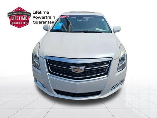 Crystal White Tri-Coat 2016 Cadillac XTS Luxury Collection