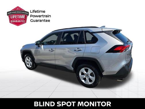 Silver Sky Metallic 2019 Toyota RAV4 XLE