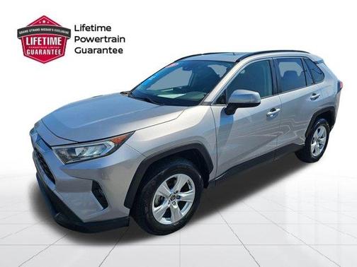 Silver Sky Metallic 2019 Toyota RAV4 XLE