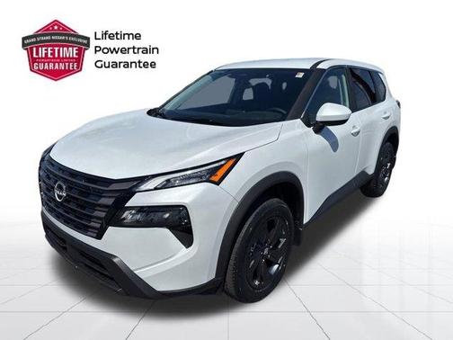 Everest White P 2026 Nissan Rogue SV