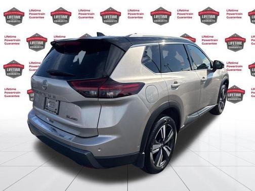 2025 Nissan Rogue SL