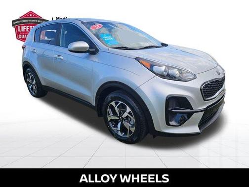 Sparkling Silver 2021 Kia Sportage LX
