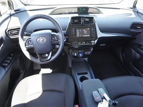 2019 Toyota Prius L