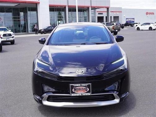 2025 Toyota Prius L