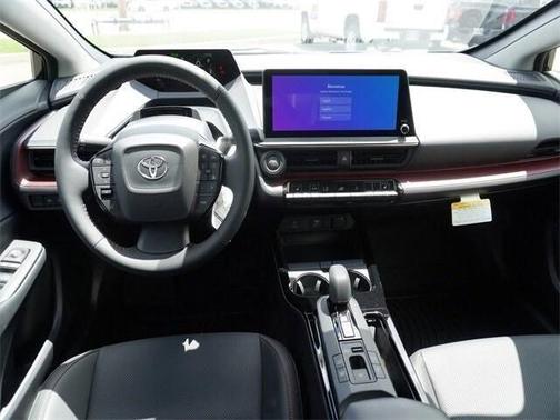 2025 Toyota Prius L