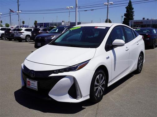 2021 Toyota Prius Prime LE