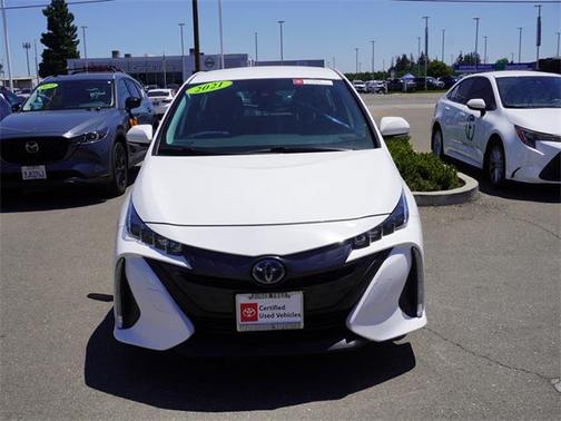 2021 Toyota Prius Prime LE