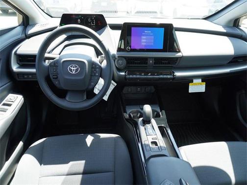 2025 Toyota Prius LE