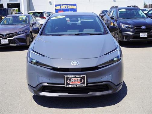 2025 Toyota Prius LE