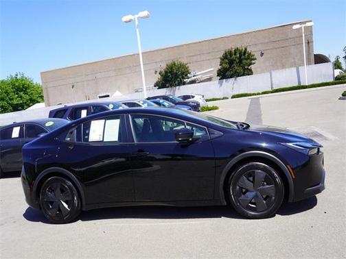 2023 Toyota Prius Prime SE