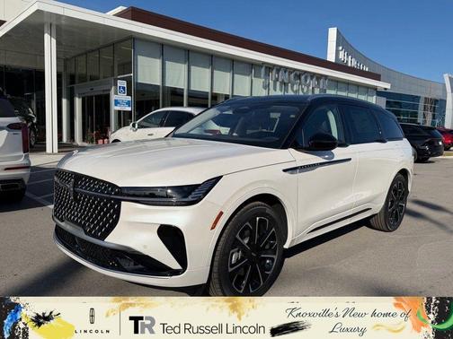White Platinum Metallic Tri-Coat 2026 Lincoln Nautilus Reserve