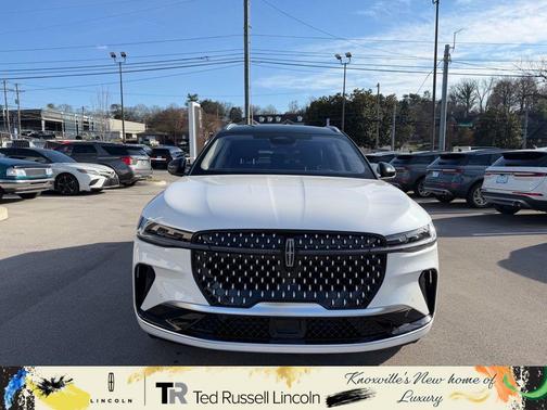 White Platinum Metallic Tri-Coat 2026 Lincoln Nautilus Reserve