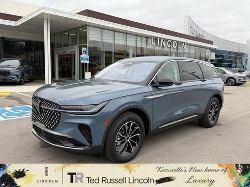 Whisper Blue Metallic Clearcoat 2026 Lincoln Nautilus Premiere