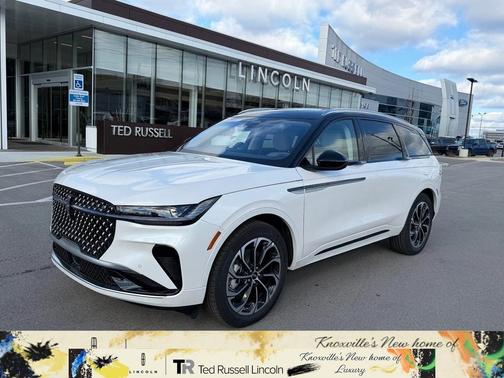 White Platinum Metallic Tri-Coat 2026 Lincoln Nautilus Reserve