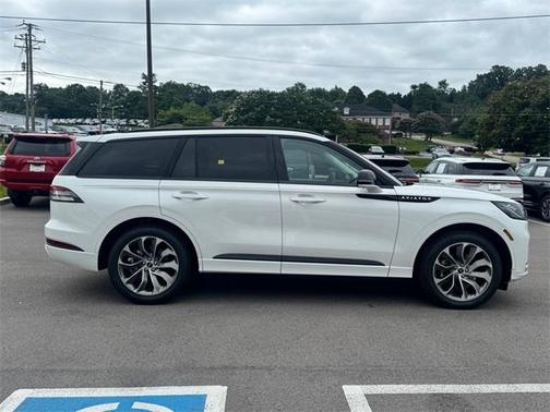 2025 Lincoln Aviator Reserve