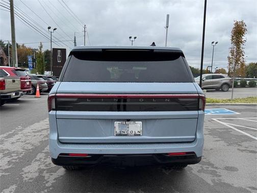 2025 Lincoln Navigator Reserve