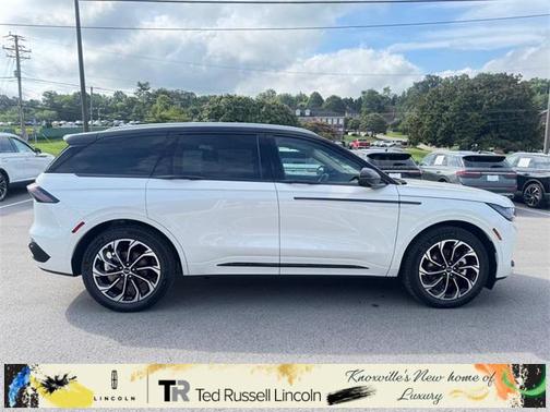 2025 Lincoln Nautilus Reserve