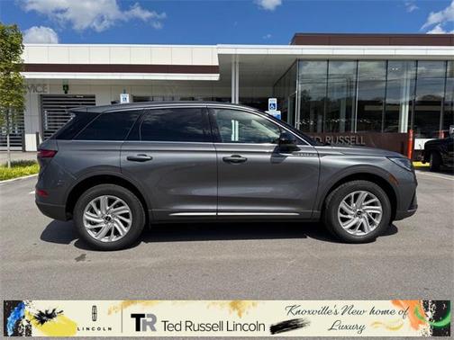 2025 Lincoln Corsair Premiere