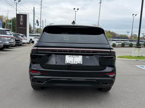 Black Metallic 2026 Lincoln Nautilus Reserve