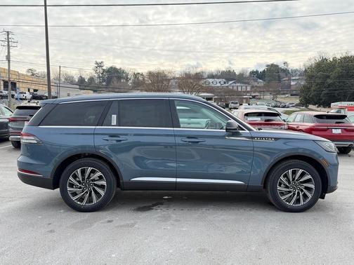 Whisper Blue Metallic Clearcoat 2026 Lincoln Aviator Premiere